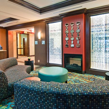 Holiday Inn Express & Suites San Antonio Frost Bank Center By Ihg Luaran gambar