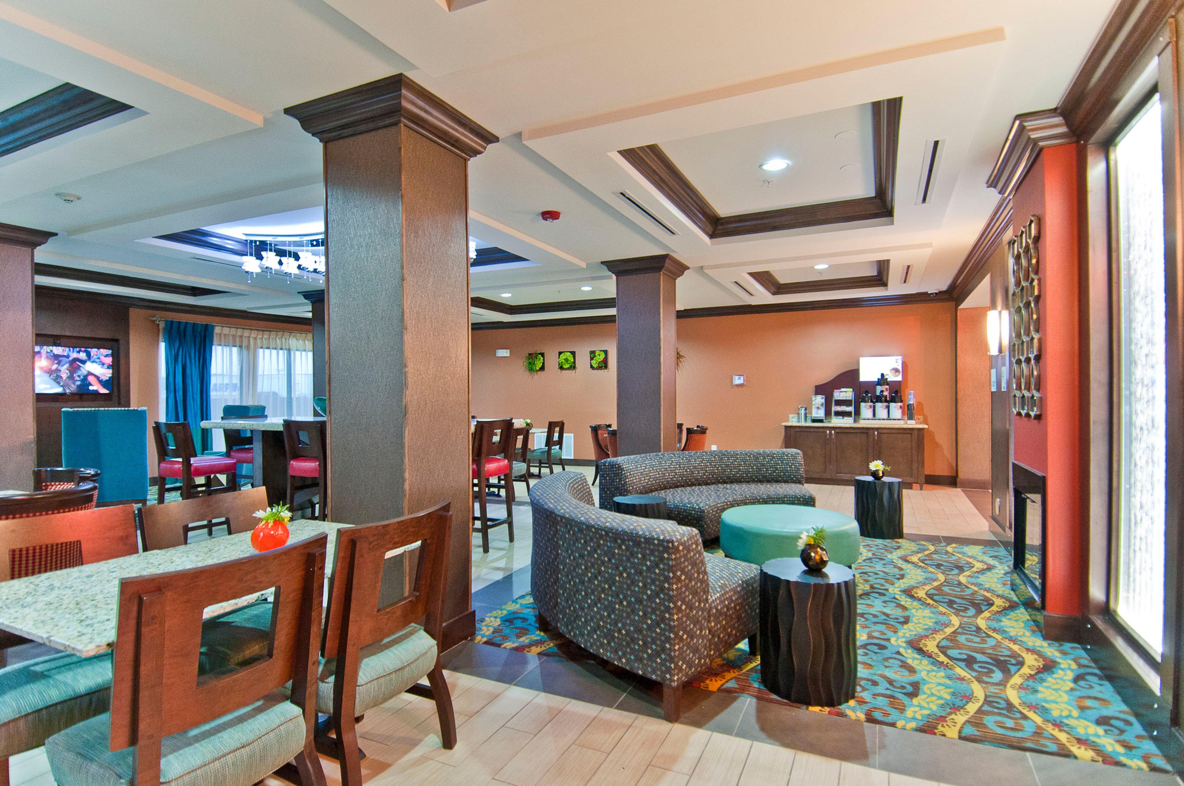 Holiday Inn Express & Suites San Antonio Frost Bank Center By Ihg Luaran gambar